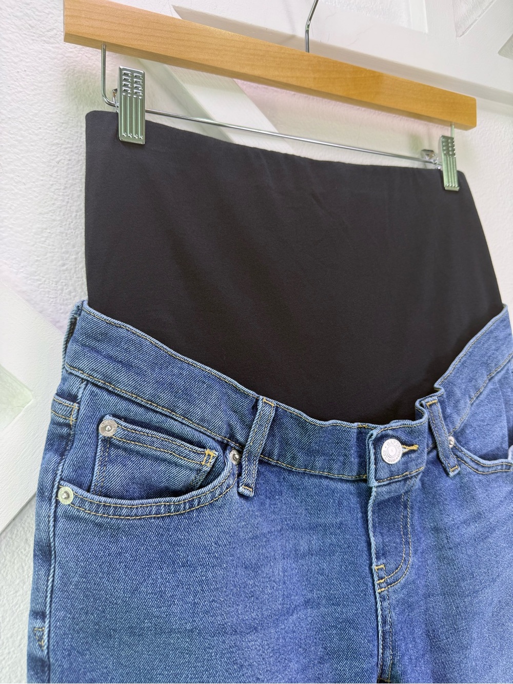 Gap Maternity Jeans Medium Wash Over Belly Straight Stretch Denim Size 27 - Picture 3 of 10